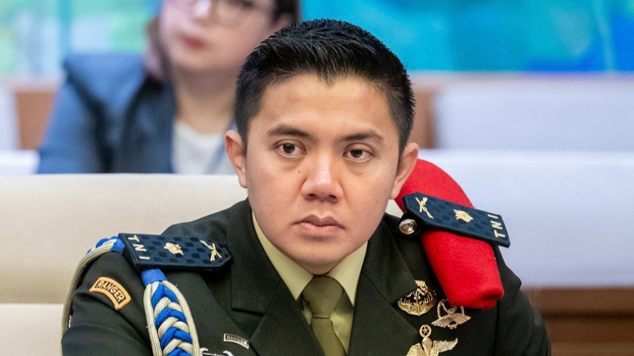 Mayor Teddy Sosok Perwira Muda TNI Yang Mencuri Perhatian Publik