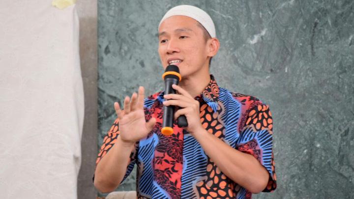 Ustadz Felix Siauw Dai Dengan Dakwah Khas Generasi Digital