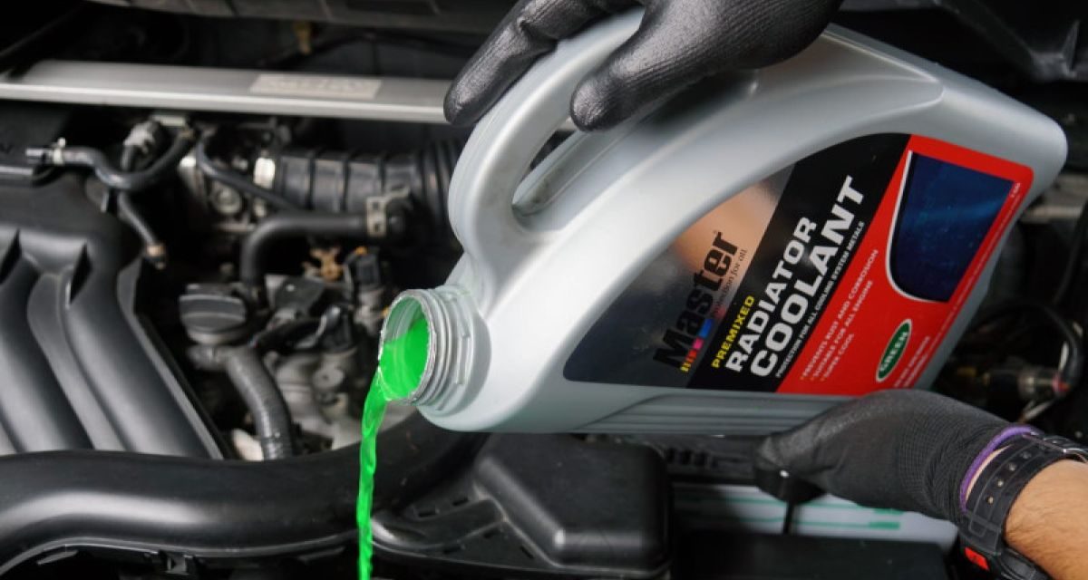 Cairan Coolant Penting Untuk Menjaga Suhu Mesin Tetap Stabil