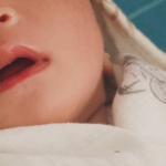 Fajar Nugra dan Istri Di Karuniai Anak Laki-Laki Pertama