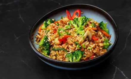 Nasi Goreng Sayur yang Tidak Lembek dan Gurih Merata