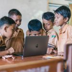 Pendidikan Anak Era Digital, Menantang Atau Memudahkan