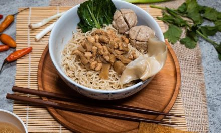 Mie Ayam Jogja Hidangan Lezat Ikonik dari Kota Gudeg