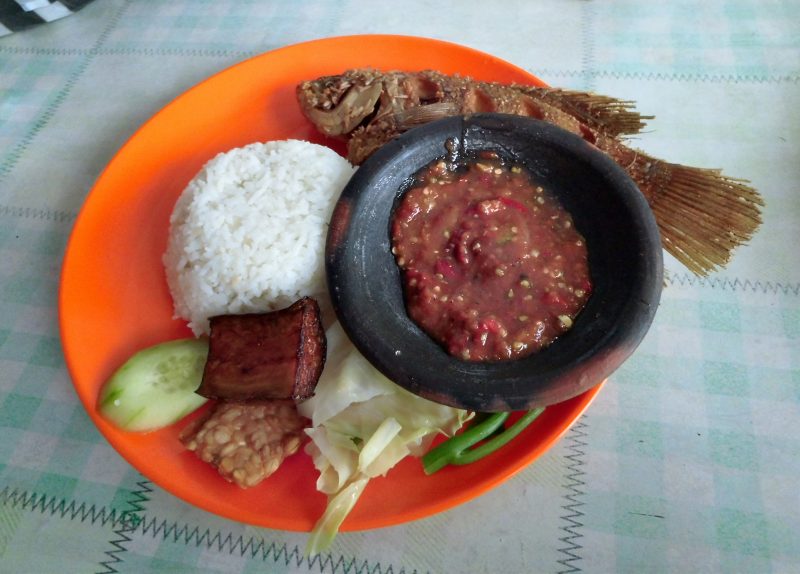 Nasi Tempong