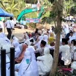 Warga Gerebek Tambang Pasir di Sambeng Magelang