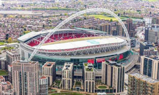 Stadion Wembley Tempat Bersejarah Bagi Olahraga Dan Hiburan