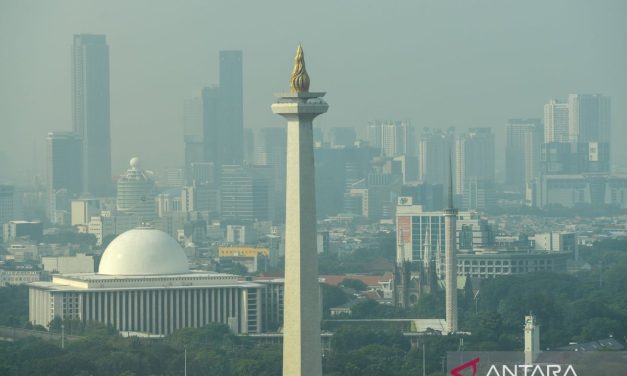 Udara Jakarta Tidak Sehat, Dinkes Minta Warga Pakai Masker